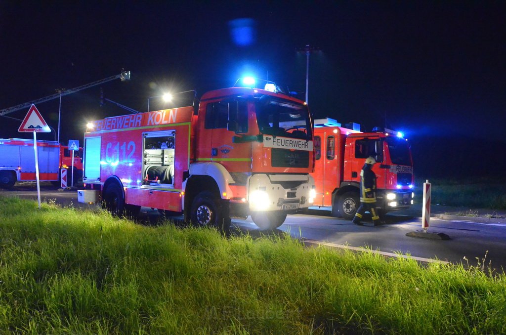 VU LKW umgestuerzt Feldkassel Industriestr Robert Boschstr P035.JPG